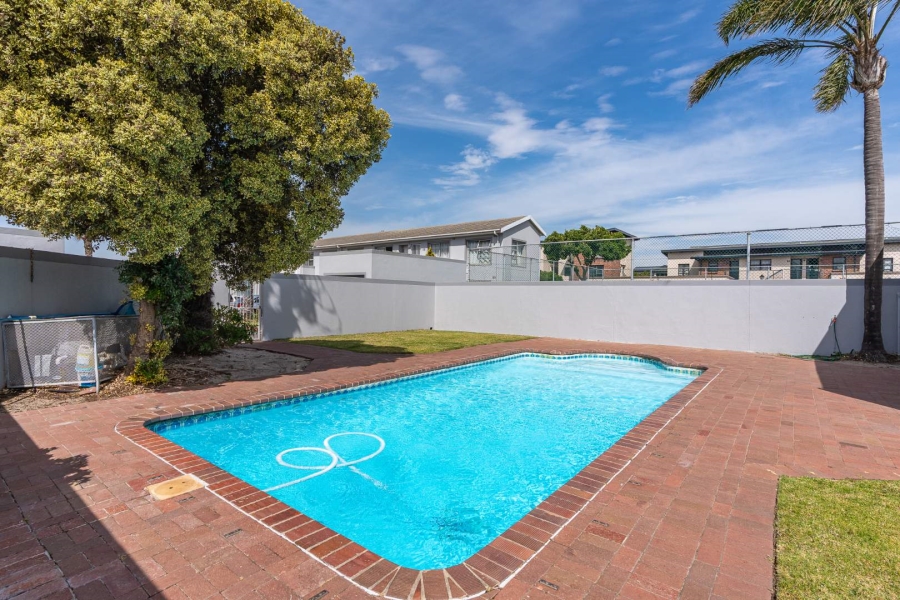 1 Bedroom Property for Sale in Milnerton Ridge Western Cape